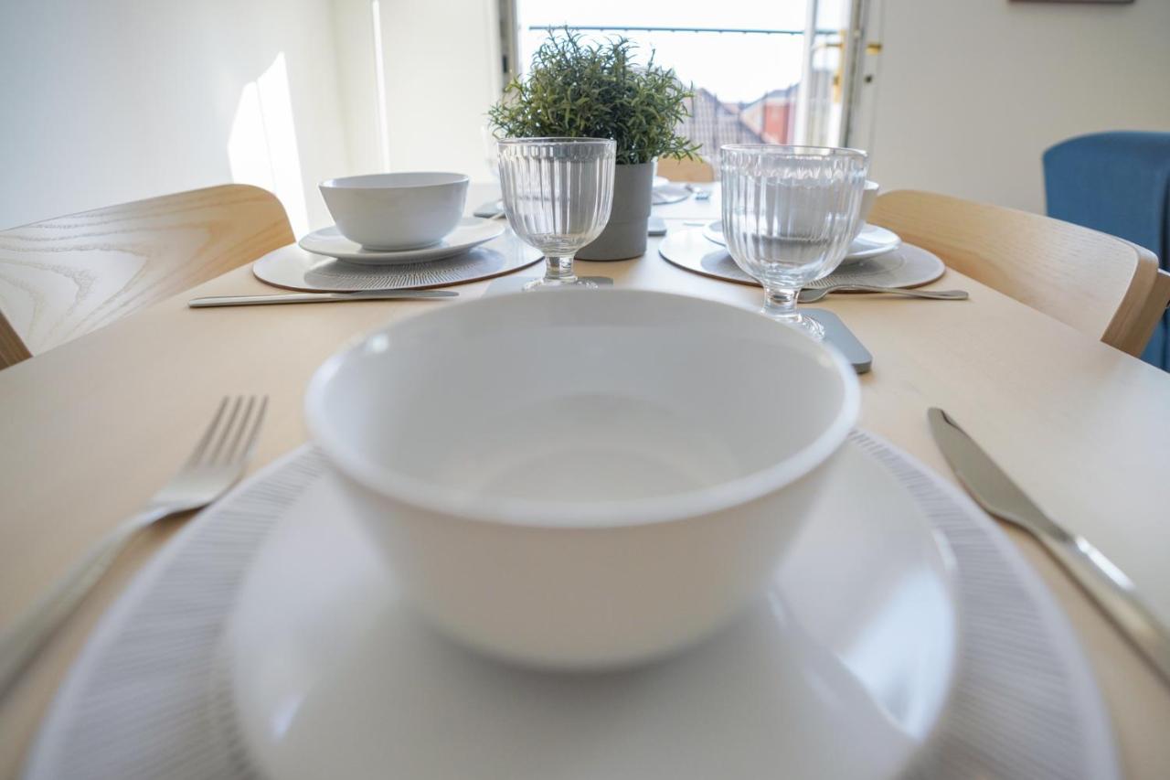Stylish Apartment With Private Parking Cardiff Eksteriør bilde