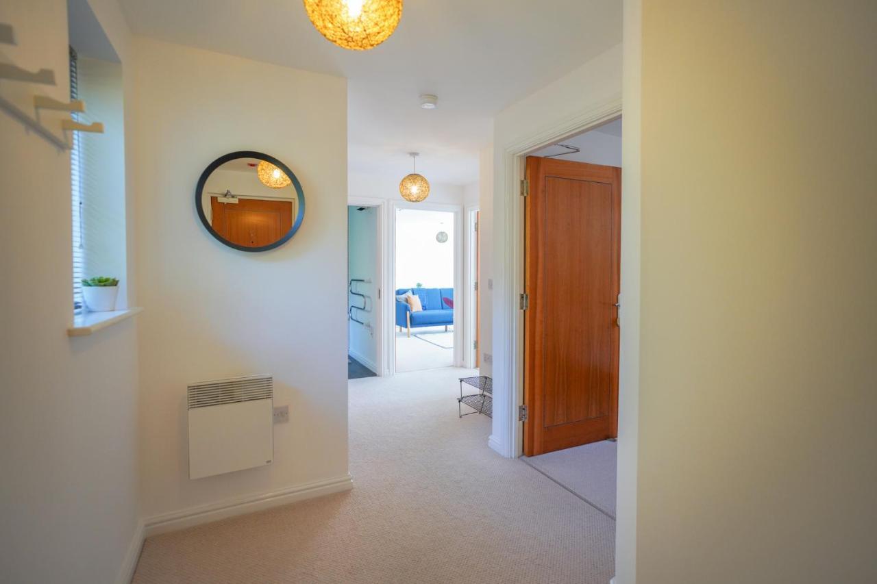 Stylish Apartment With Private Parking Cardiff Eksteriør bilde