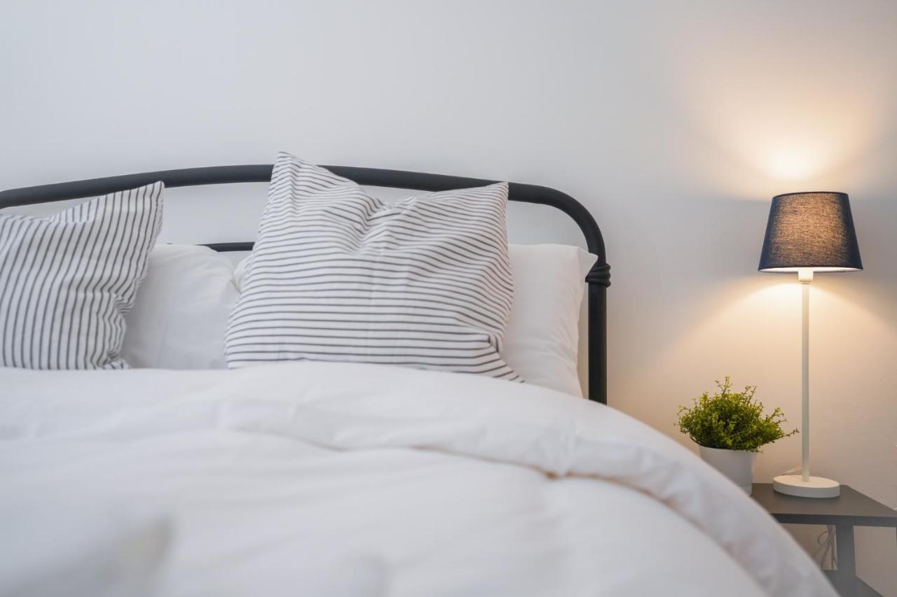 Stylish Apartment With Private Parking Cardiff Eksteriør bilde